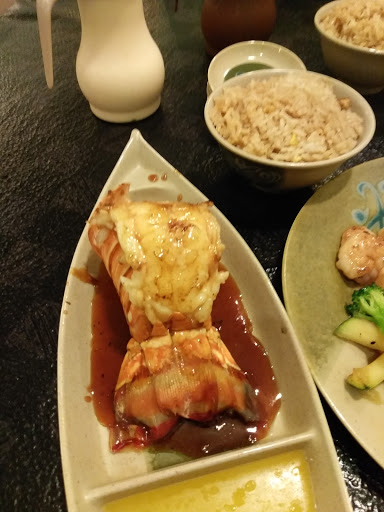 Japanese Restaurant «Sakura Japanese Steak and Seafood house», reviews and photos, 2171 Apperson Dr, Salem, VA 24153, USA