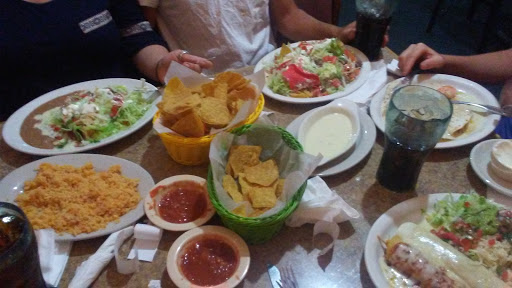 Mexican Restaurant «El Jinete Mexican Restaurant», reviews and photos, 345 W Louise St, Clarkesville, GA 30523, USA