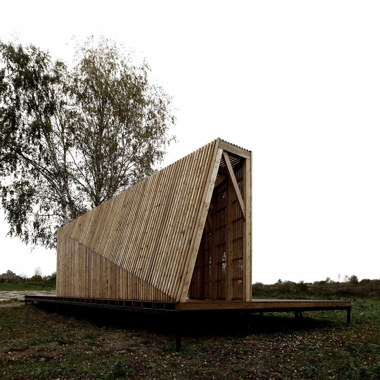 Summer House by Khachaturian Architects