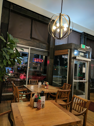 Vietnamese Restaurant «Le Pho Vietnamese Restaurant», reviews and photos, 2501 San Pablo Ave, Berkeley, CA 94702, USA