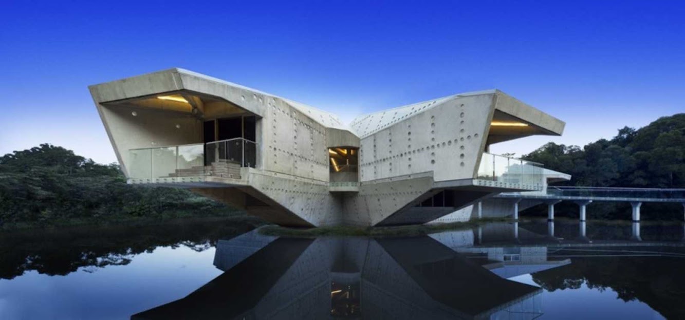 Queensland, Australia: Stamp House by Charles Wright Architects