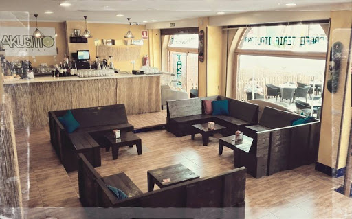 Lo Squalo Surf Bar
