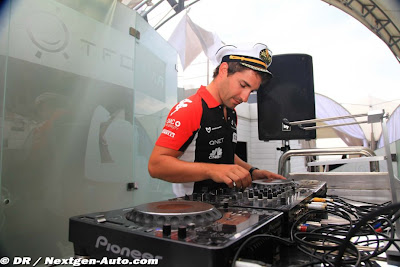 Тимо Глок за DJ-ским пультом на заездах в Сочи 2011