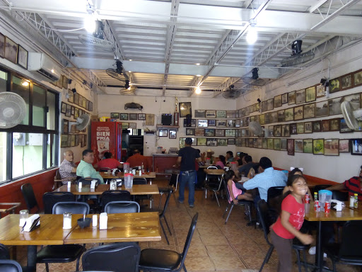 Café la Urraca, Hidalgo 225, Centro, 87500 Valle Hermoso, Tamps., México, Restaurante de comida para llevar | TAMPS