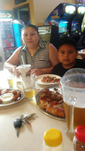 Pizza Restaurant «Lamppost Pizza», reviews and photos, 1145 Lindero Canyon Rd, Westlake Village, CA 91362, USA