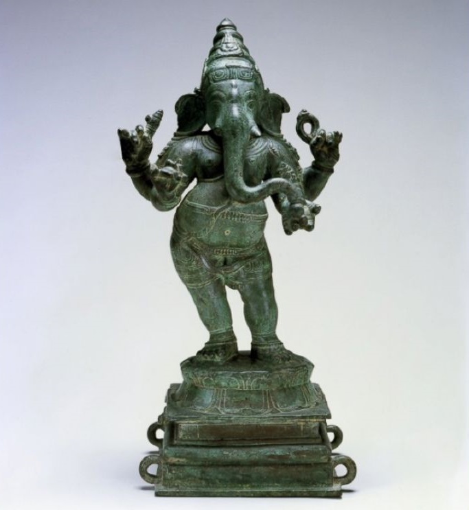 US returns more than 200 stolen artefacts to India US returns more than 200 stolen artefacts to India