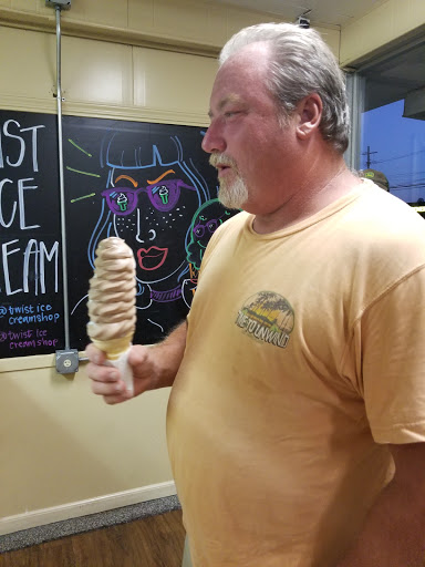 Ice Cream Shop «Twist Ice Cream», reviews and photos, 7499 Linden Rd, Swartz Creek, MI 48473, USA