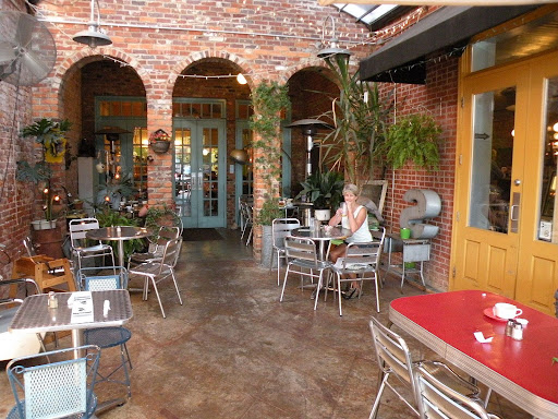 Coffee Shop «Midnight Rooster Coffee Shop», reviews and photos, 136 E Carolina Ave, Hartsville, SC 29550, USA