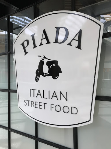 Italian Restaurant «Piada Italian Street Food», reviews and photos, 60 E Broadway N326, Bloomington, MN 55425, USA