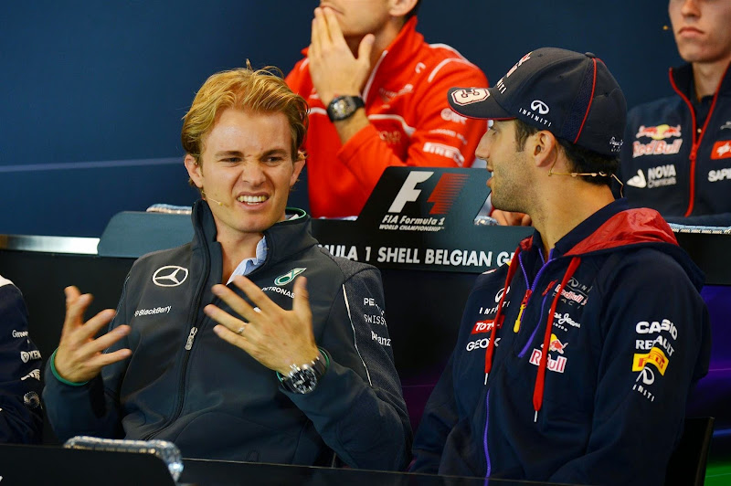 Нико Росберг и Даниэль Риккардо на пресс-конференции в четверг на Гран-при Бельгии 2014