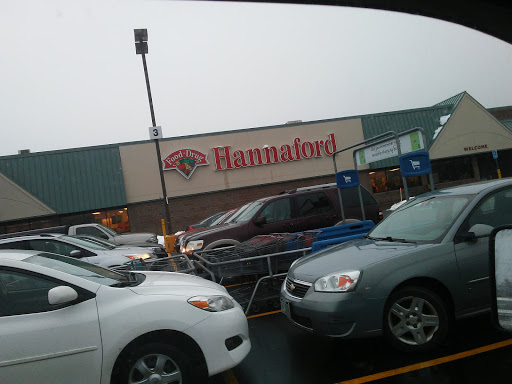 Grocery Store «Hannaford Supermarket», reviews and photos, 2 Freetown Rd #27, Raymond, NH 03077, USA
