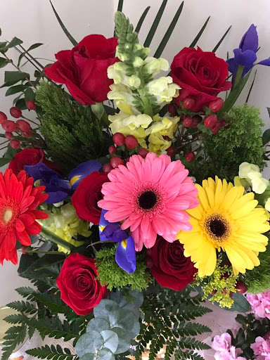 Florist «Garcia Flower Shop», reviews and photos, 985 E Main St, Stamford, CT 06902, USA