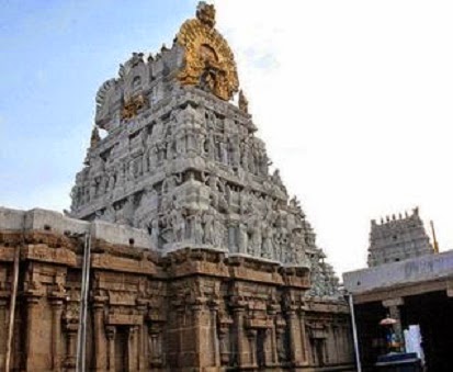 A golden makeover for an ancient Hindu temple A golden makeover for an ancient Hindu temple