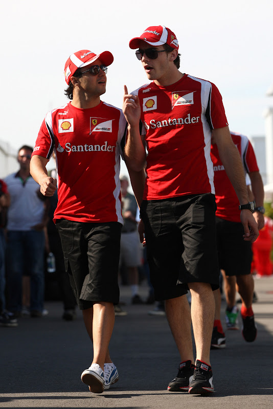 Фелипе Масса и тест-пилот Жюль Бьянки на Гран-при Канады 2011