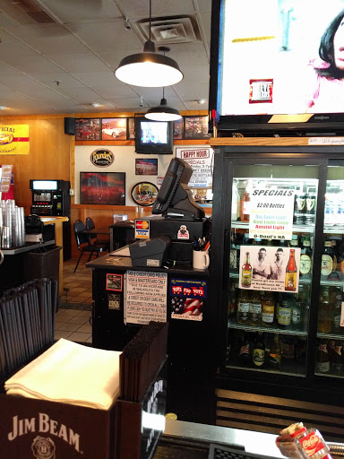 Bar & Grill «Roadhouse 66 Bar & Grille», reviews and photos, 480 E Wilson Bridge Rd # A, Worthington, OH 43085, USA