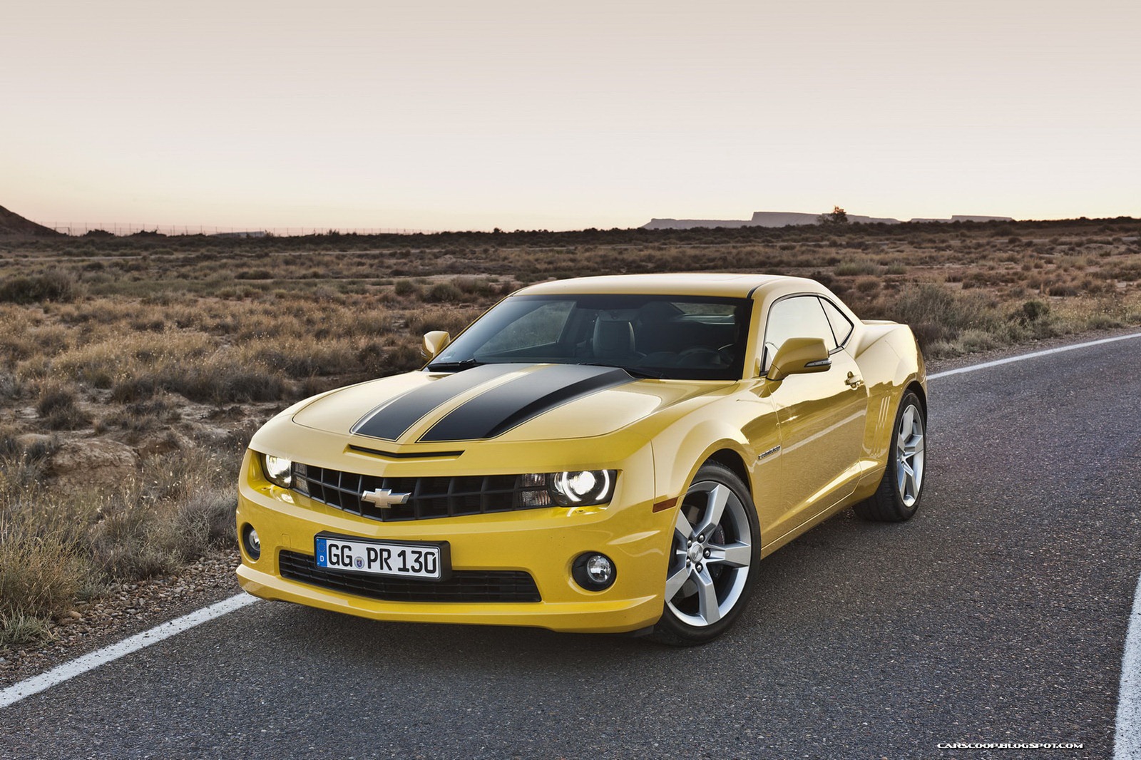 [2012-Chevrolet-Camaro-Euro-27%255B2%255D.jpg]