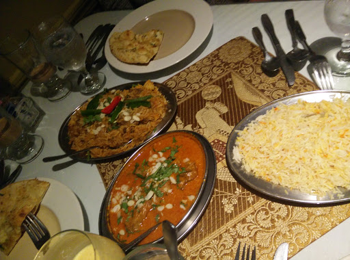 Indian Restaurant «Cafe Tandoor», reviews and photos, 2096 S Taylor Rd, Cleveland, OH 44118, USA