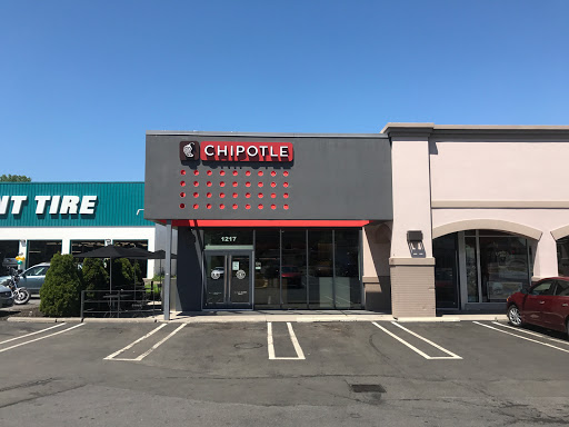 Mexican Restaurant «Chipotle Mexican Grill», reviews and photos, 1217 Ulster Ave, Kingston, NY 12401, USA