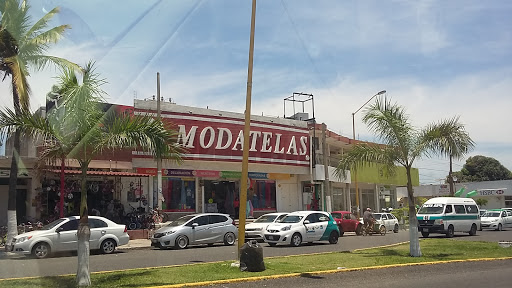 Modatelas Lázaro Cárdenas, Av. Lázaro Cárdenas 2020, Centro, 60950 Lázaro Cárdenas, Mich., México, Tienda de decoración | MICH