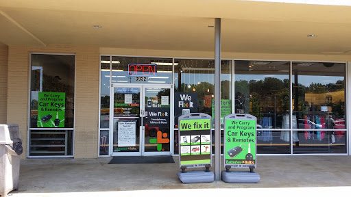 Car Battery Store «Batteries Plus Bulbs», reviews and photos, 3932 N Druid Hills Rd NE, Decatur, GA 30033, USA