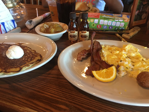 American Restaurant «Cracker Barrel Old Country Store», reviews and photos, 2525 Brindle Dr, Harrisburg, PA 17110, USA