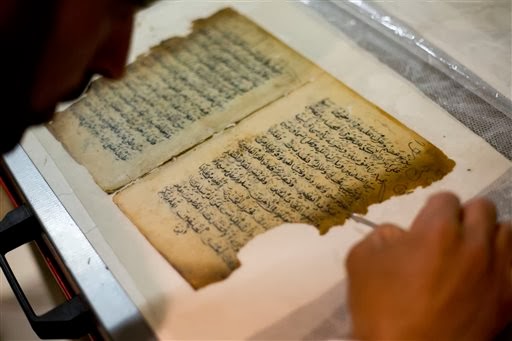 Old manuscripts get facelift at Jerusalem mosque Old manuscripts get facelift at Jerusalem mosque