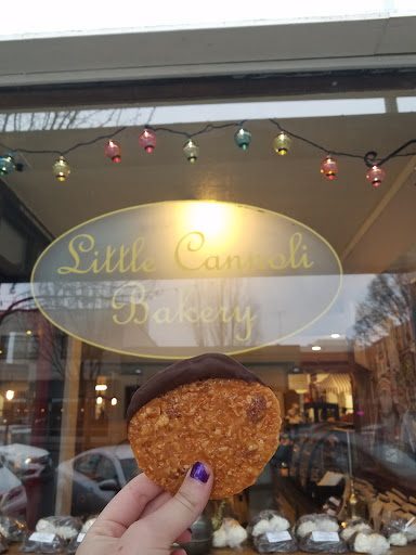Bakery «The Little Cannoli Bakery», reviews and photos, 189 Liberty St NE #9, Salem, OR 97301, USA