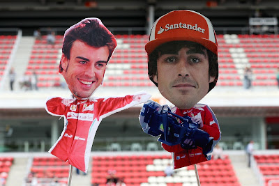 картонные фигурки Фернандо Алонсо от болельщиков Каталуньи на Гран-при Испании 2013