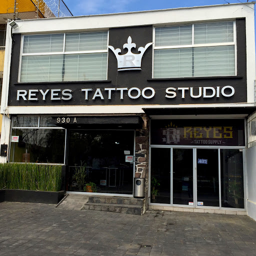 Reyes Tattoo Supply, Av. Tepeyac 930, Chapalita Oriente, 45040 Zapopan, Jal., México, Tienda de tatuajes | Zapopan