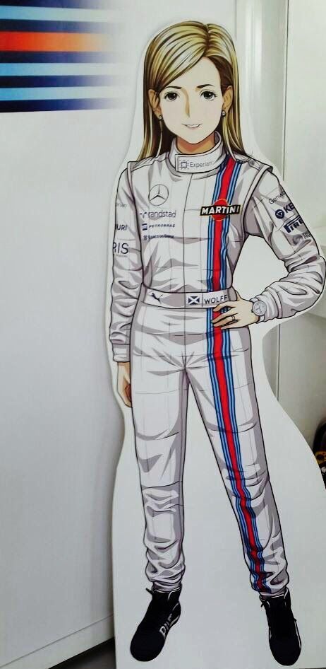 анимешная фигура Сьюзи Вольфф в полный рост на Гран-при Японии 2014