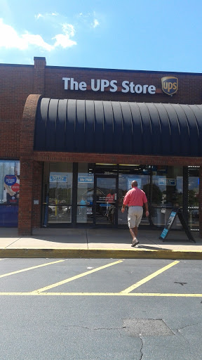Shipping and Mailing Service «The UPS Store», reviews and photos, 289 Jonesboro Rd, McDonough, GA 30253, USA