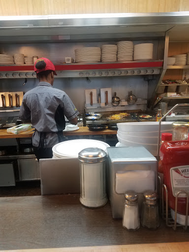 Breakfast Restaurant «Waffle House», reviews and photos, 1506 Main St, Grandview, MO 64030, USA