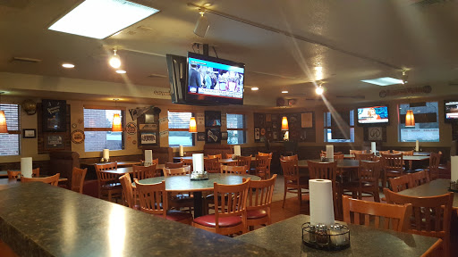 Pizza Restaurant «Pizza Hut», reviews and photos, 1524 E Main St, Spartanburg, SC 29302, USA
