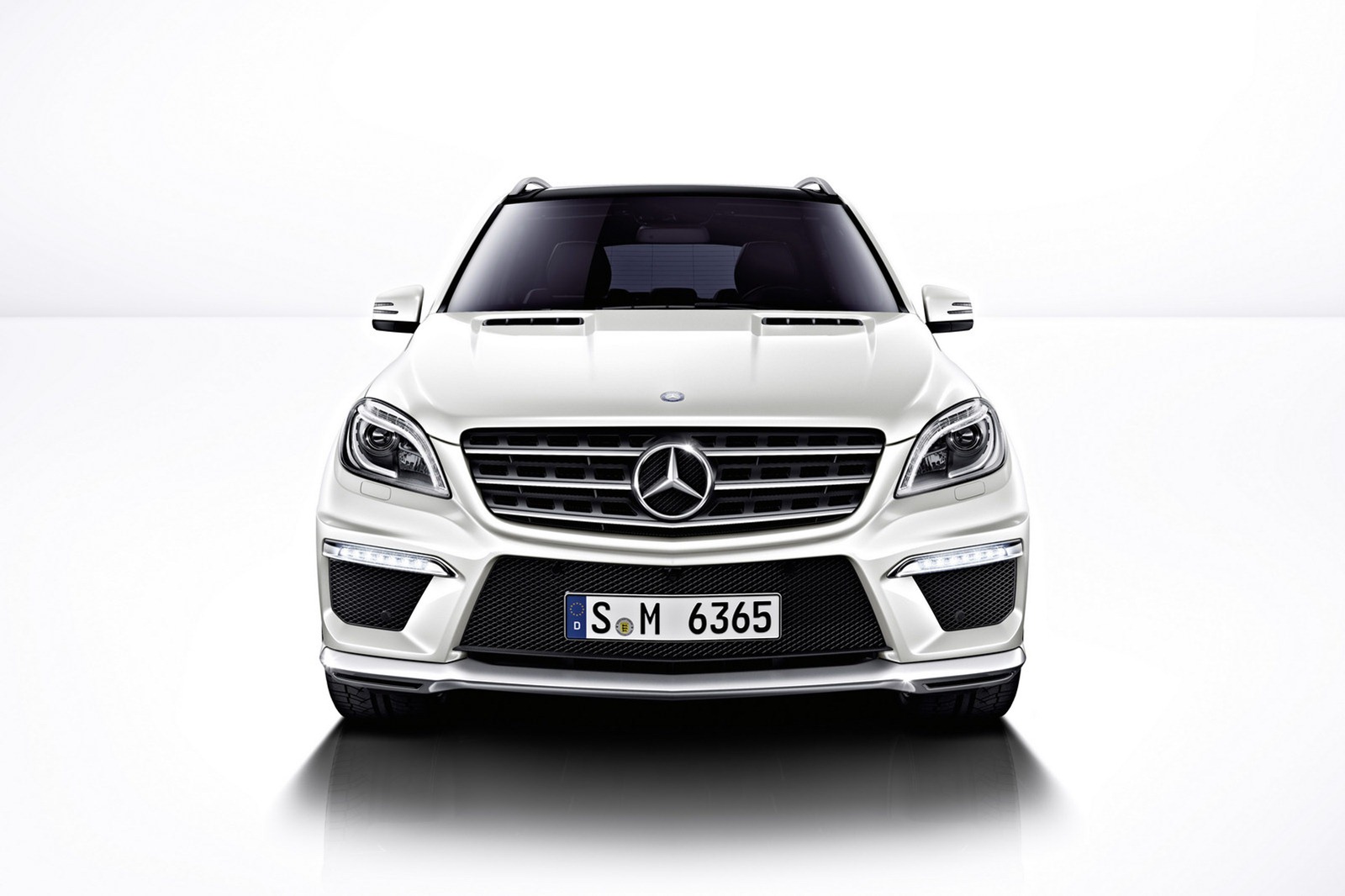 [2013-Mercedes-ML63-AMG-34%255B2%255D.jpg]