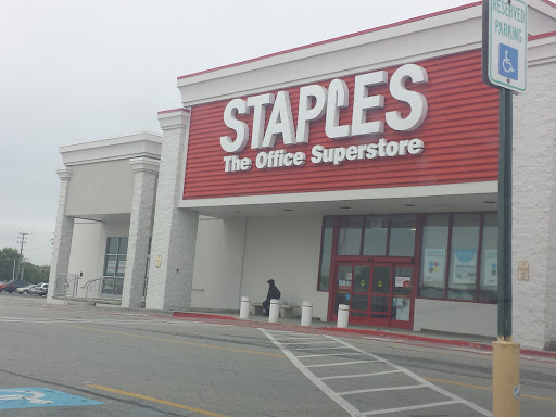 Office Supply Store «Staples», reviews and photos, 965 Loucks Rd, York, PA 17404, USA