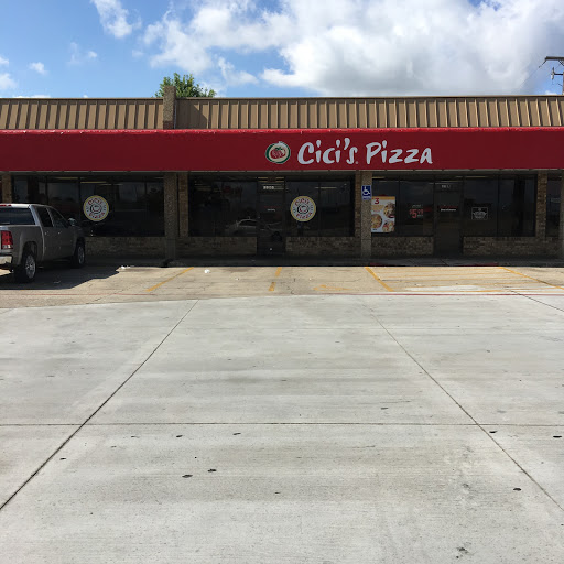 Restaurant «Cicis», reviews and photos, 2503 Judson Rd, Longview, TX 75605, USA
