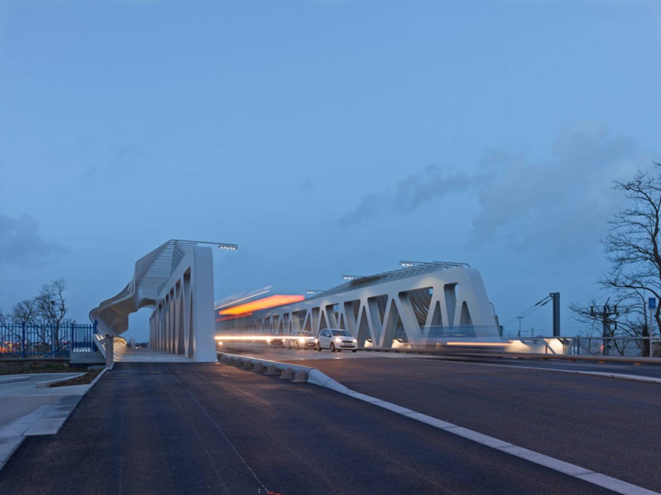 Saint Nazaire railway station by Tetrarc architects