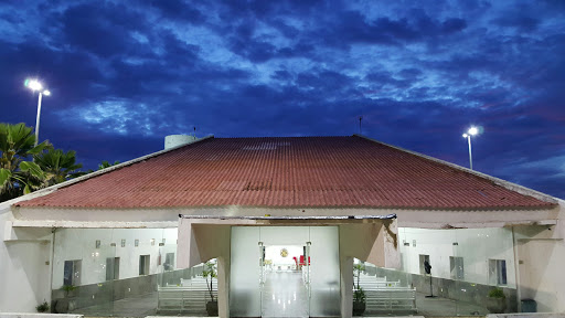 Igreja de Santa Edwiges, Av. Presidente Castelo Branco, 600 - Moura Brasil, Fortaleza - CE, 60010-000, Brasil, Organizações_Igrejas, estado Ceará