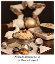Avocado-Bananen-Eis mit Mandelkrokant Avocado-Bananen-Eis mit Mandelkrokant