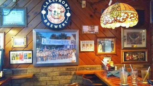Bar «The Tracks Tavern & Grill», reviews and photos, 1020 E Locust St, Milwaukee, WI 53212, USA