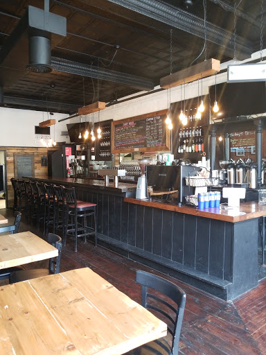 Cafe «Underground Coffee & Ales», reviews and photos, 74 Vineyard Ave, Highland, NY 12528, USA
