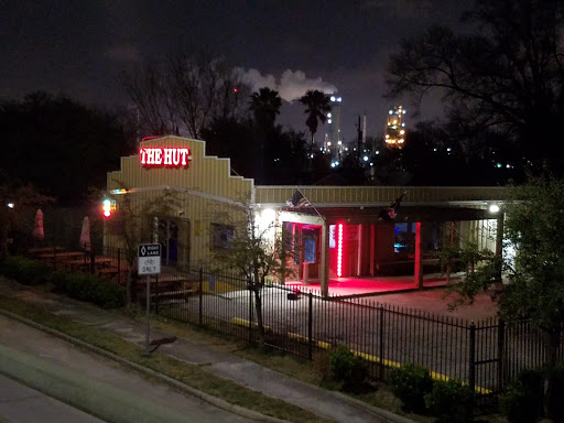 Bar & Grill «The Hut Houston», reviews and photos, 1107 Central St, Houston, TX 77012, USA