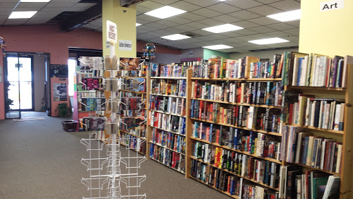 Book Store «Book Trader Tan America», reviews and photos, 217 N 2nd Ave W, Newton, IA 50208, USA