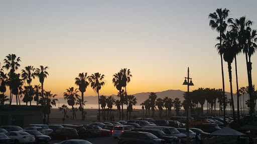Restaurant «The Venice Beach Bar», reviews and photos, 323 Ocean Front Walk, Venice, CA 90291, USA