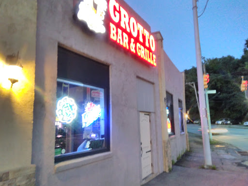 Bar & Grill «Grotto Bar & Grill», reviews and photos, 403 Perry Hwy, Pittsburgh, PA 15229, USA