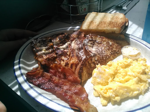 Restaurant «The Breakfast Club», reviews and photos, 378 NE Greenwood Ave, Bend, OR 97701, USA