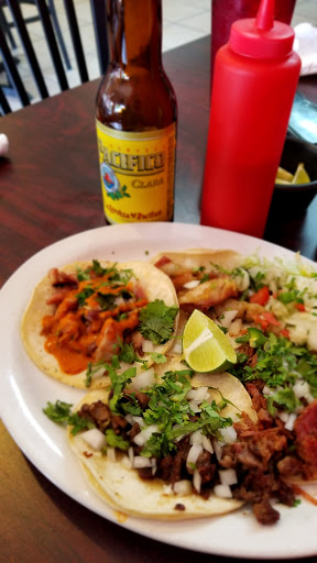 Mexican Restaurant «La Fuente Restaurant», reviews and photos, 3023 W 44th Ave, Denver, CO 80211, USA