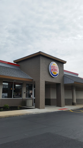 Fast Food Restaurant «Burger King», reviews and photos, 159 US-45, Grayslake, IL 60030, USA