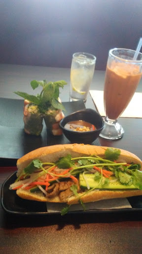 Vietnamese Restaurant «United Rose Deli And Pho», reviews and photos, 816 E Lincoln Ave, Orange, CA 92865, USA