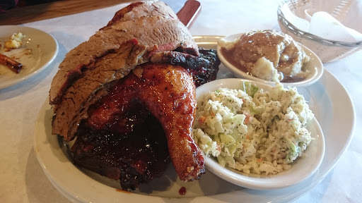 Barbecue Restaurant «County Grill & Smokehouse», reviews and photos, 1215 George Washington Memorial Hwy Suite A, Yorktown, VA 23693, USA